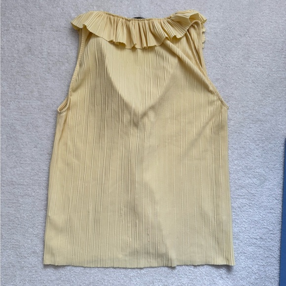 Zara Cream Ruffled Blouse - Picture 2 of 2